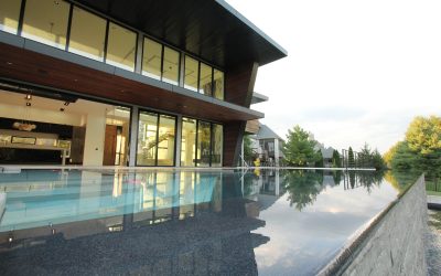 The Condor Infinity Edge Pool